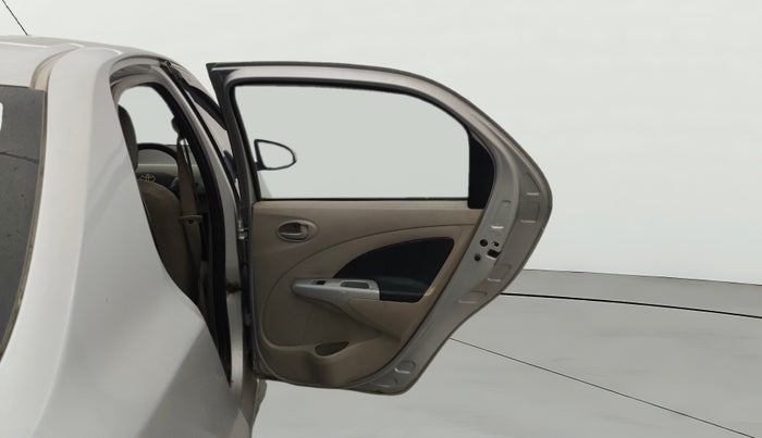 2014 Toyota Etios G, Petrol, Manual, 1,15,924 km, RHS Rear Door