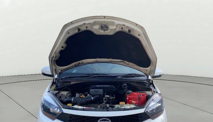 2017 Tata TIGOR XZ (O) PETROL, Petrol, Manual, 63,957 km, Open Bonet