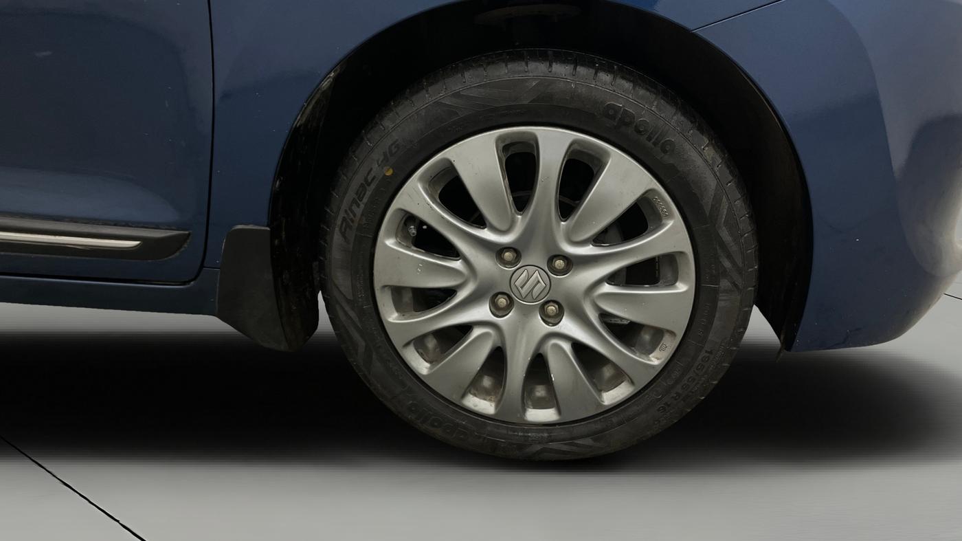 2017 Maruti Baleno ALPHA CVT PETROL 1.2, Petrol, Automatic, 36,362 km, Right Front Wheel