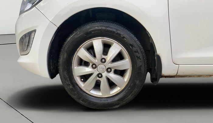 2013 Hyundai i20 SPORTZ 1.2, Petrol, Manual, 1,08,458 km, Left Front Wheel