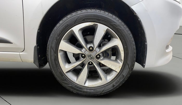 2015 Hyundai Elite i20 SPORTZ 1.2 (O), Petrol, Manual, 84,042 km, Right Front Wheel