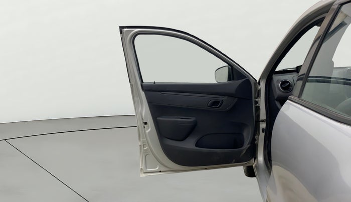 2016 Renault Kwid RXT 1.0, Petrol, Manual, 48,295 km, LHS Front Door