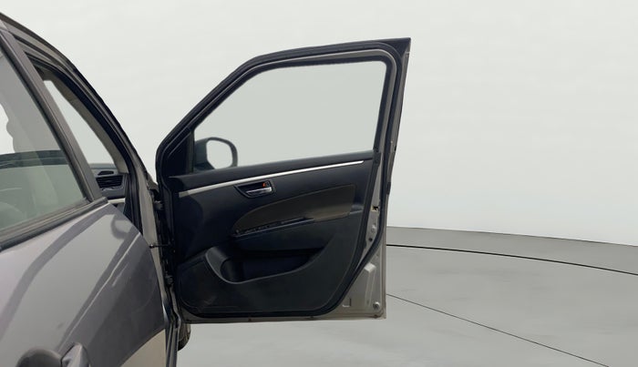 2016 Maruti Swift VDI (O), Diesel, Manual, 71,109 km, RHS Front Door