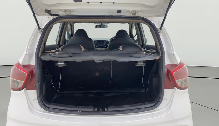 2018 Hyundai Grand i10 SPORTZ 1.2 KAPPA VTVT, Petrol, Manual, 68,907 km, Boot Open Zoomed View