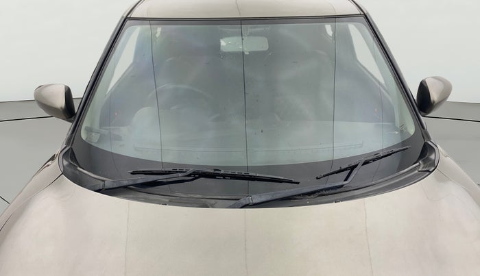 2018 Maruti Swift VXI, Petrol, Manual, 64,460 km, Front Windshield
