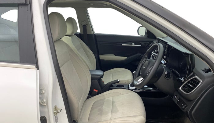 2022 KIA SELTOS HTK PLUS 1.5 IMT, Petrol, Manual, 46,999 km, Right Side Front Door Cabin