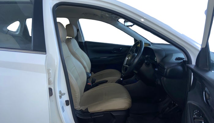 2021 Hyundai NEW I20 ASTA 1.0 TURBO DCT DUAL TONE, Petrol, Automatic, 45,985 km, Right Side Front Door Cabin