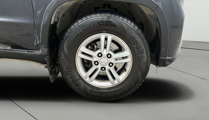 2024 Mahindra BOLERO NEO N10 R, Diesel, Manual, 38,924 km, Right Front Wheel