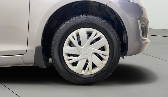 2016 Maruti Swift VDI (O), Diesel, Manual, 71,109 km, Right Front Wheel