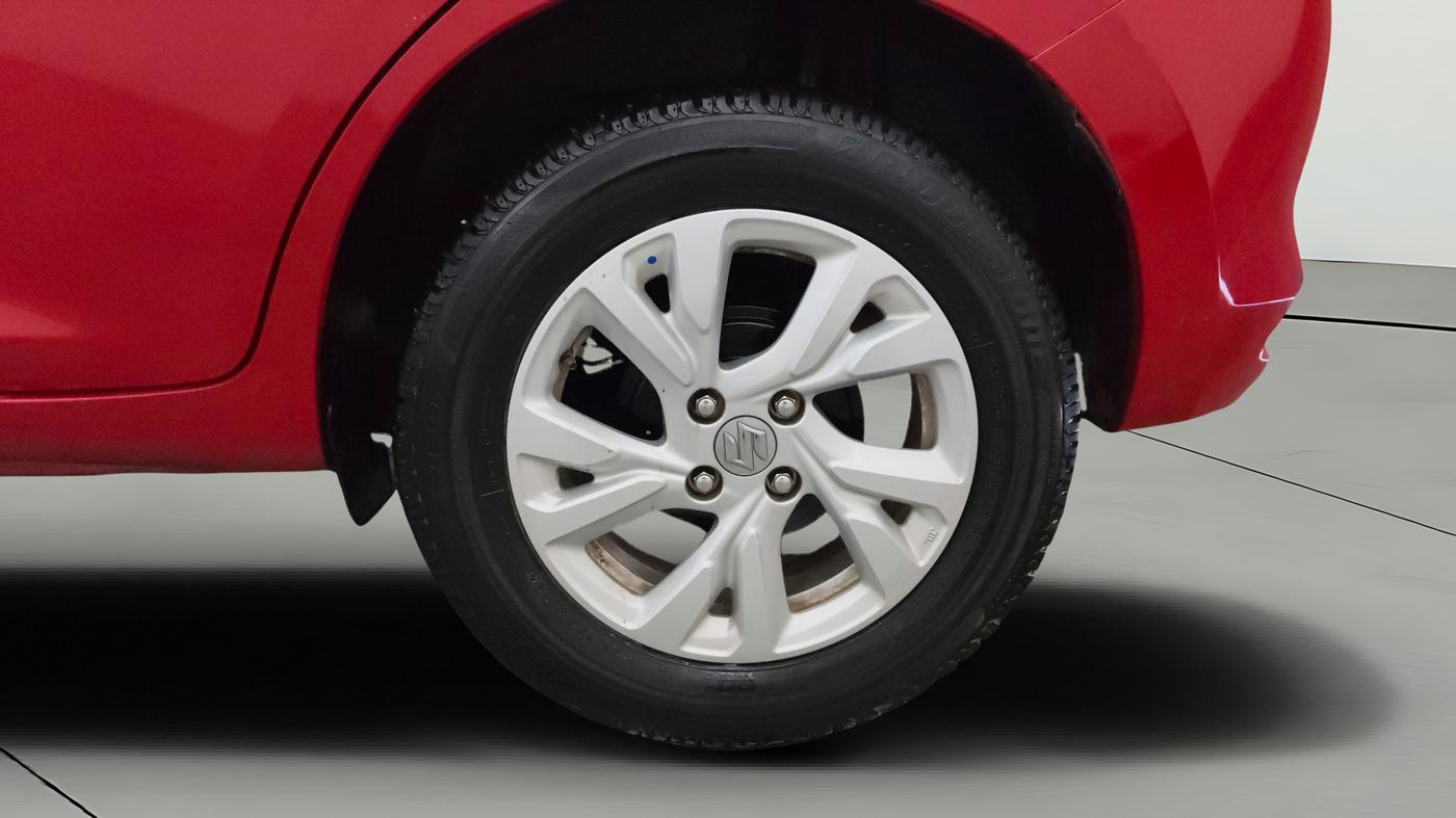 2024 Maruti Swift ZXi AMT, Petrol, Automatic, 31,321 km, Left Rear Wheel