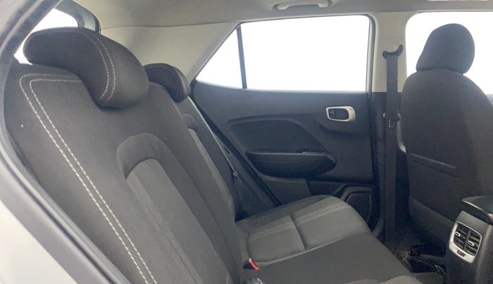 2020 Hyundai VENUE SX 1.0 TURBO, Petrol, Manual, 65,121 km, Right Side Rear Door Cabin