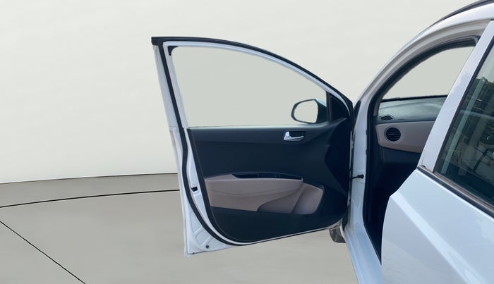 2018 Hyundai Grand i10 SPORTZ 1.2 KAPPA VTVT, Petrol, Manual, 30,616 km, LHS Front Door