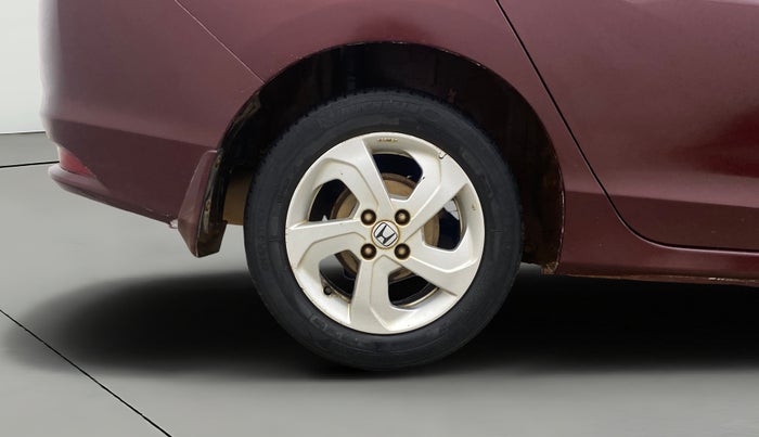 2016 Honda City 1.5L I-VTEC V MT, Petrol, Manual, 1,06,658 km, Right Rear Wheel