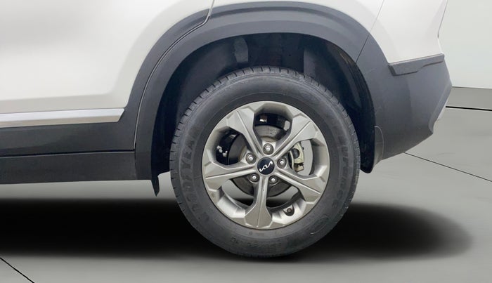 2022 KIA SELTOS HTK PLUS 1.5, Petrol, Manual, 25,876 km, Left Rear Wheel