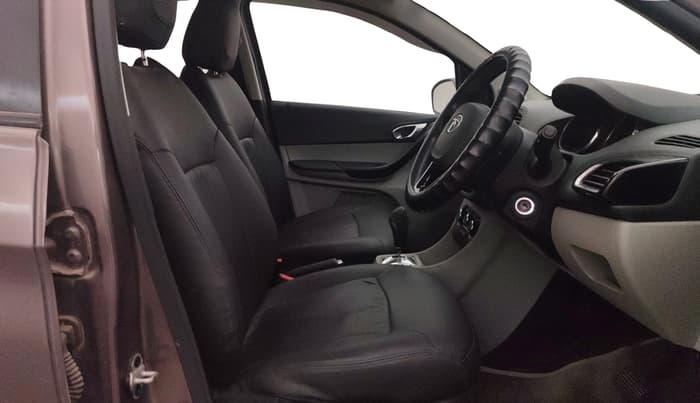 2018 Tata Tiago XZA PETROL, Petrol, Automatic, 27,036 km, Right Side Front Door Cabin