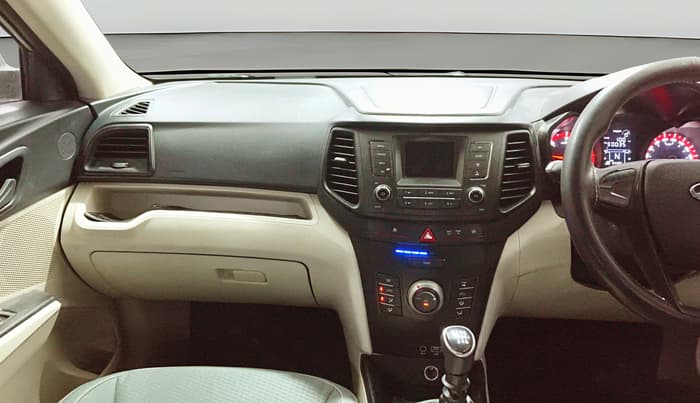 2019 Mahindra XUV300 W4 1.5 DIESEL, Diesel, Manual, 54,452 km, Air Conditioner
