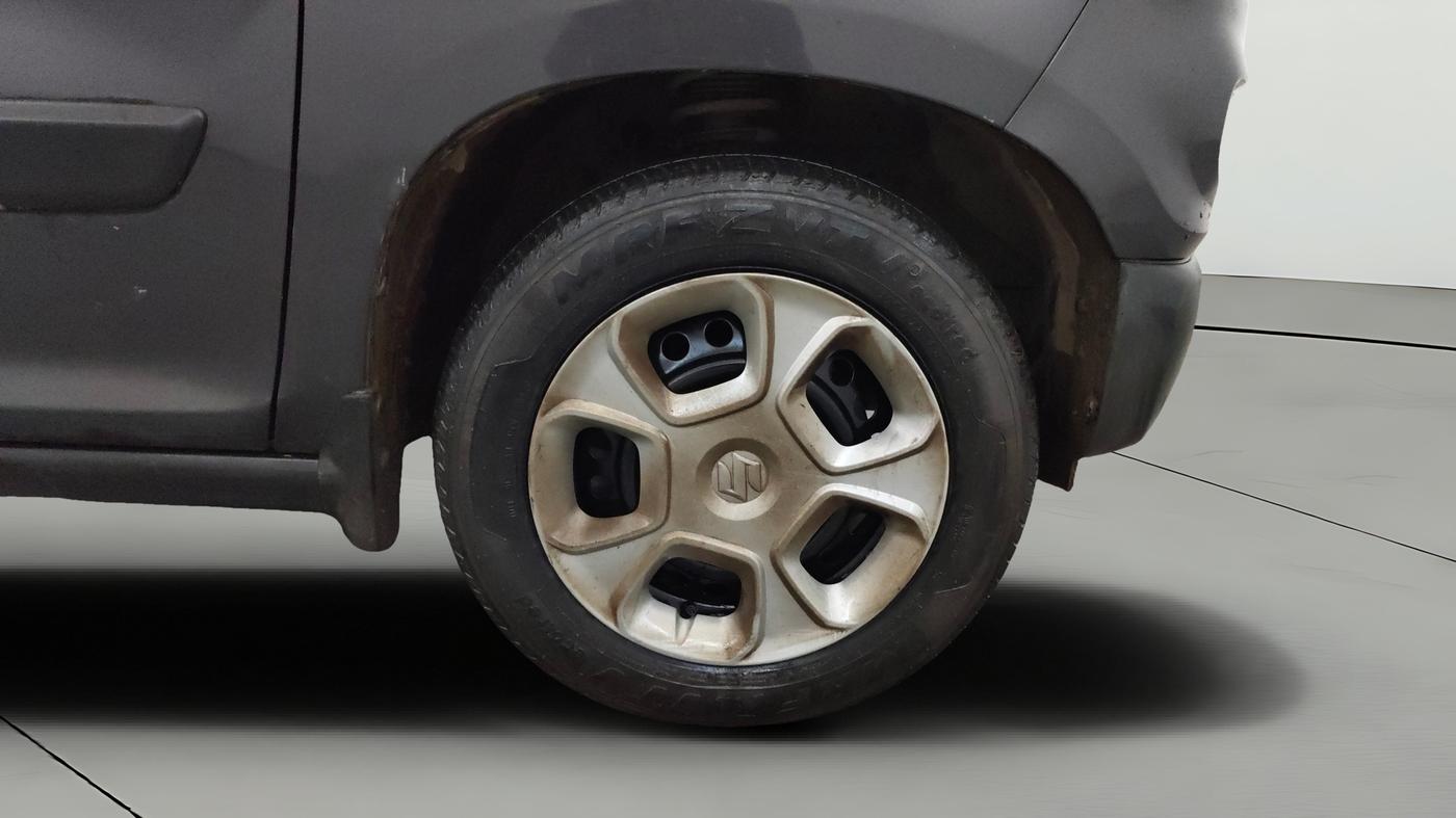 2020 Maruti S PRESSO VXI AMT, Petrol, Automatic, 32,582 km, Right Front Wheel