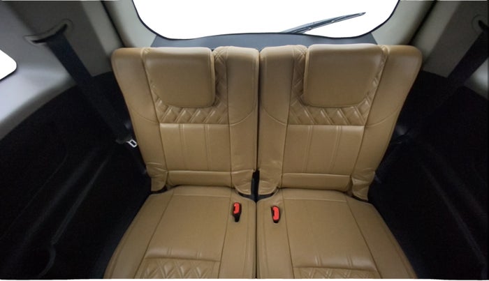 2019 Mahindra XUV500 W11 AT, Diesel, Automatic, 85,421 km, Third Seat Row ( optional )