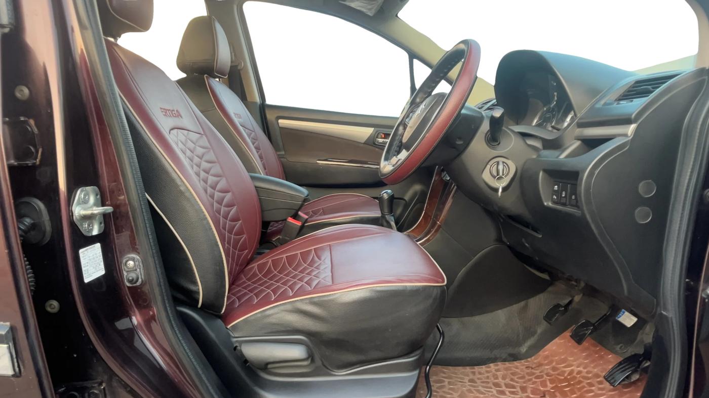 2017 Maruti Ertiga VDI SHVS, Diesel, Manual, 1,37,464 km, Right Side Front Door Cabin