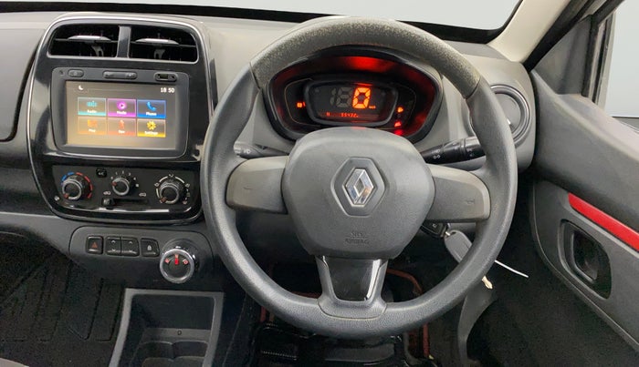 2016 Renault Kwid RXT 1.0 AMT, Petrol, Automatic, 55,410 km, Steering Wheel Close Up
