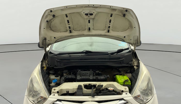 2014 Hyundai Eon MAGNA +, Petrol, Manual, 1,11,302 km, Open Bonet