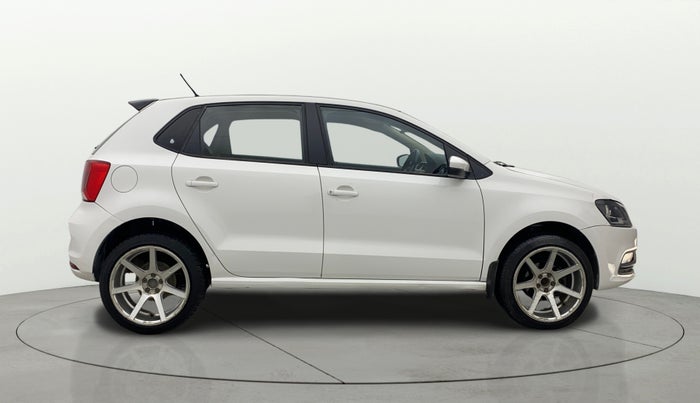 2016 Volkswagen Polo HIGHLINE1.2L, Petrol, Manual, 97,298 km, Right Side View