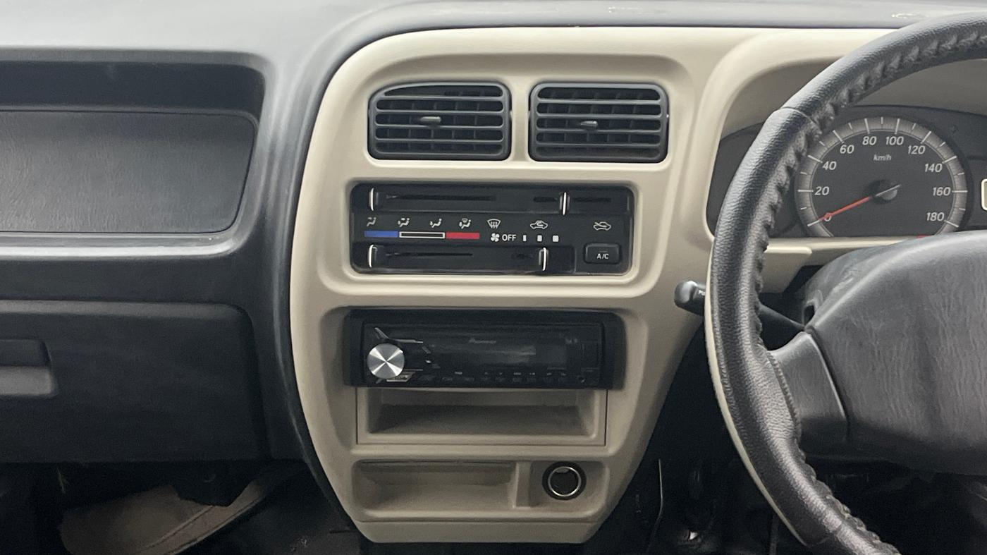 2018 Maruti Eeco 5 STR WITH A/C+HTR, Petrol, Manual, 20,806 km, Air Conditioner