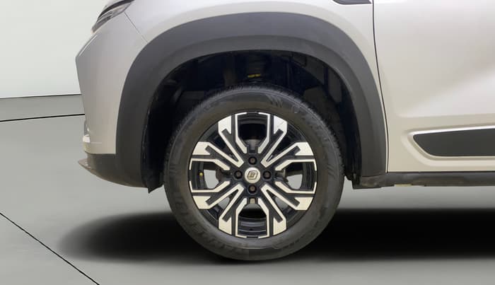 2021 Renault Kiger RXT AMT, Petrol, Automatic, 41,063 km, Left Front Wheel