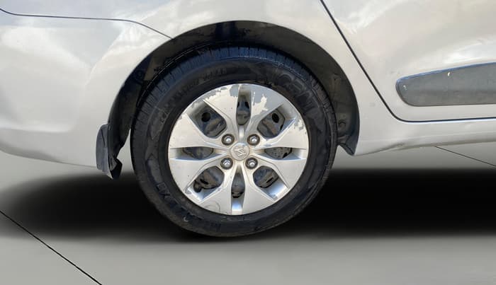2015 Hyundai Xcent S 1.2, Petrol, Manual, 1,45,243 km, Right Rear Wheel