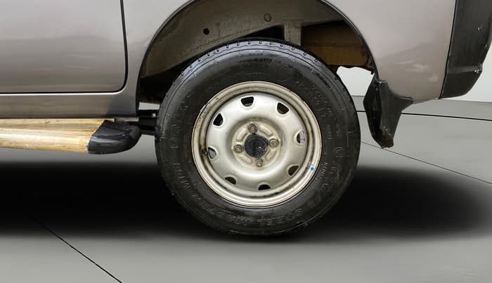 2018 Maruti Eeco 5 STR WITH A/C+HTR, Petrol, Manual, 75,826 km, Left Rear Wheel