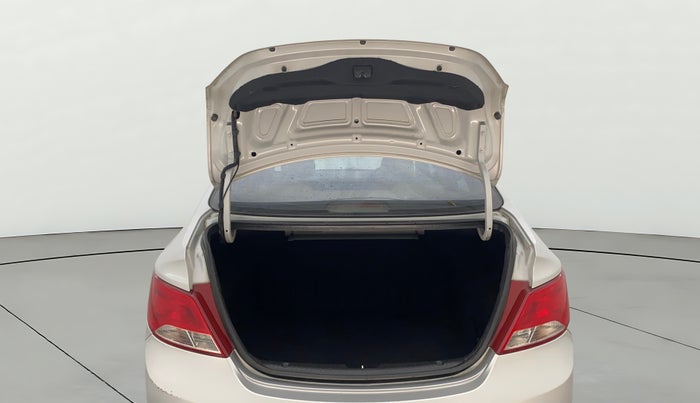 2016 Hyundai Verna 1.6 VTVT SX, Petrol, Manual, 38,980 km, Boot Door Open