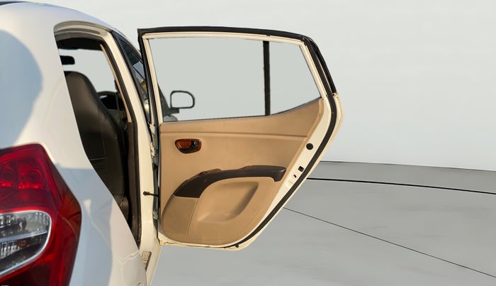 2013 Hyundai i10 MAGNA 1.1, CNG, Manual, 80,438 km, RHS Rear Door