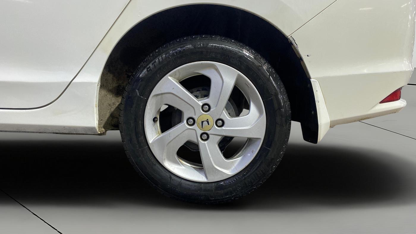 2014 Honda City 1.5L I-VTEC V MT, Petrol, Manual, 1,10,502 km, Left Rear Wheel