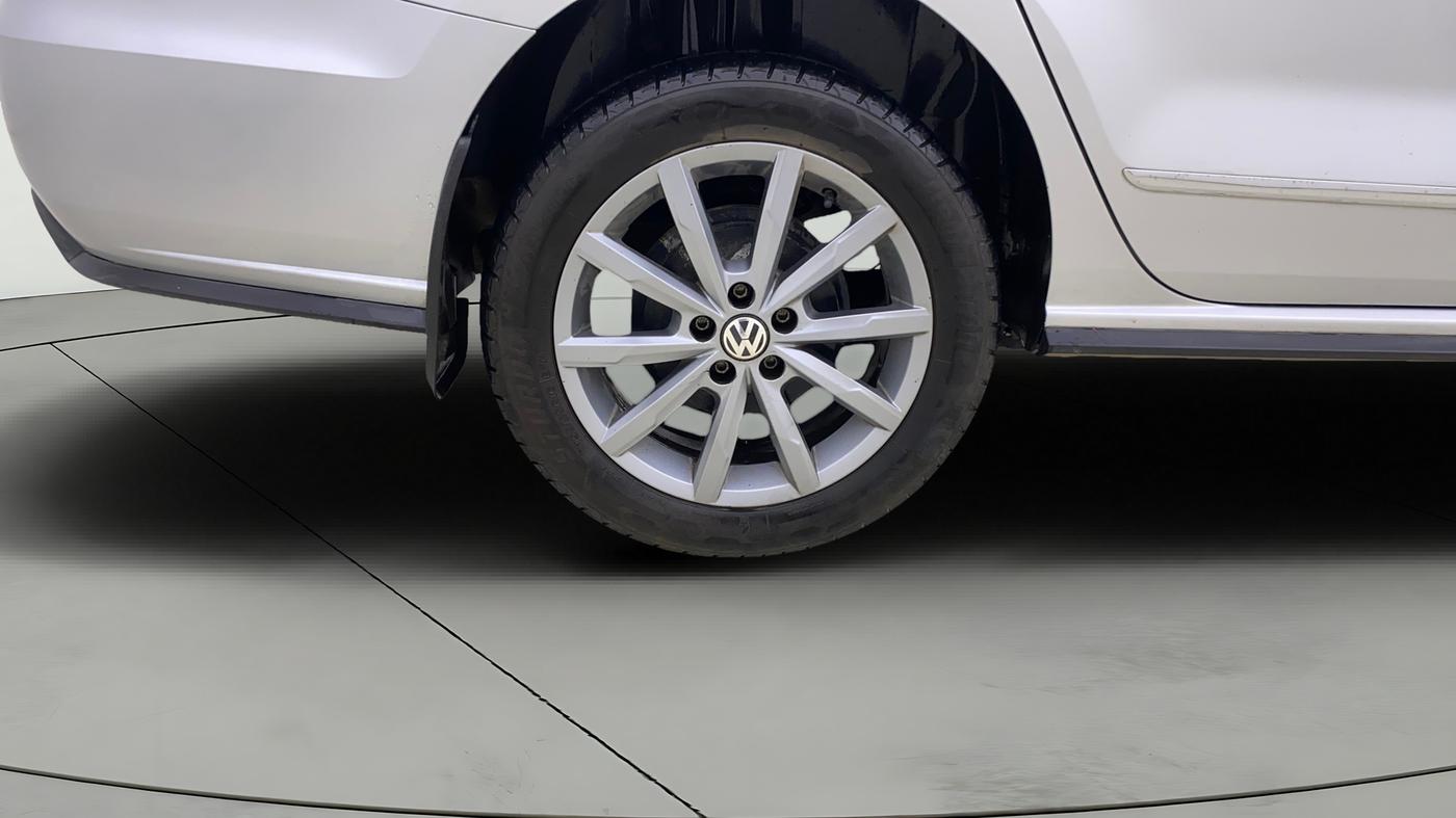 2022 Volkswagen Vento HIGHLINE PLUS 1.0L TSI AT, Petrol, Automatic, 83,459 km, Right Rear Wheel