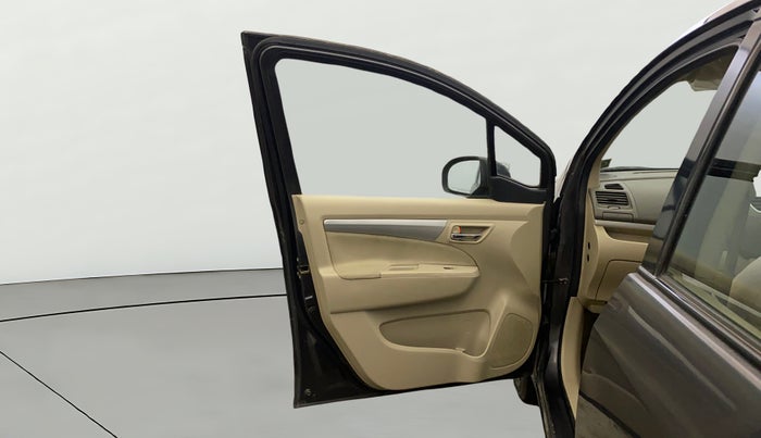 2017 Maruti Ertiga VXI CNG, CNG, Manual, 78,480 km, LHS Front Door