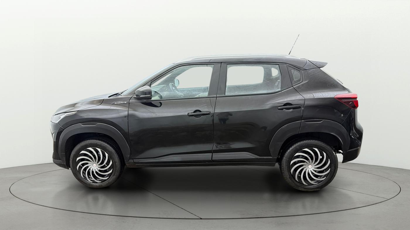2023 Nissan MAGNITE XL, Petrol, Manual, 40,563 km, Left Side