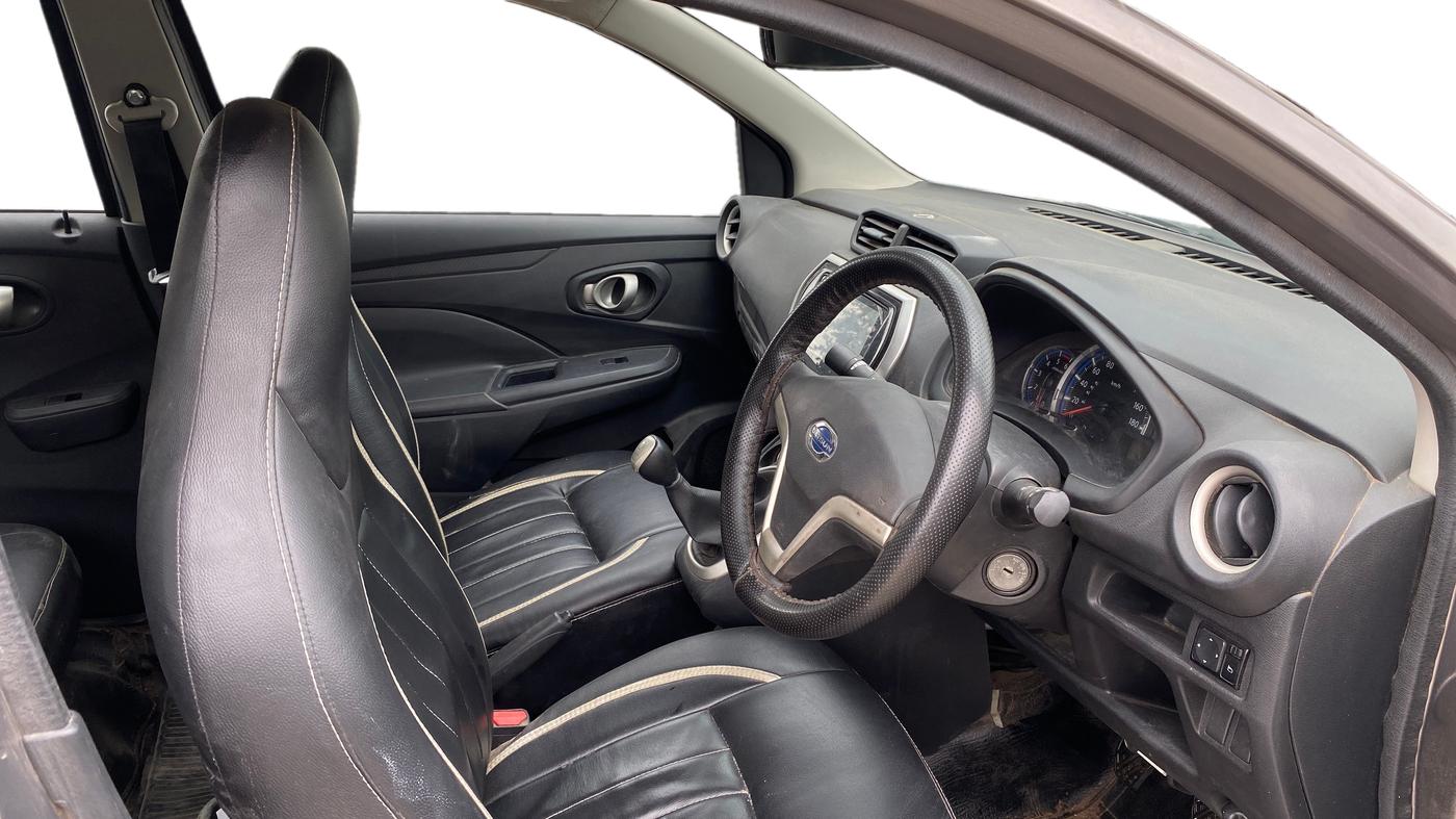 2018 Datsun Go T, Petrol, Manual, 57,259 km, Right Side Front Door Cabin