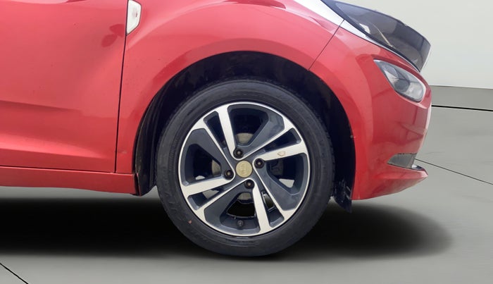 2021 Tata ALTROZ XZ PETROL, Petrol, Manual, 44,200 km, Right Front Wheel