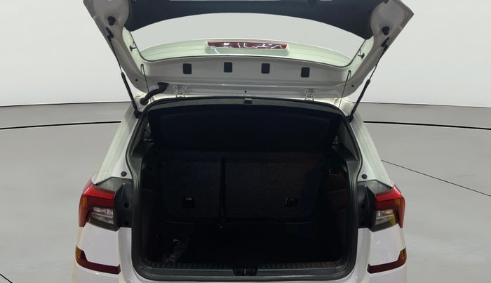 2025 Skoda KUSHAQ Sportline 1.0L TSI AT, Petrol, Automatic, 6,830 km, Boot Open Zoomed View