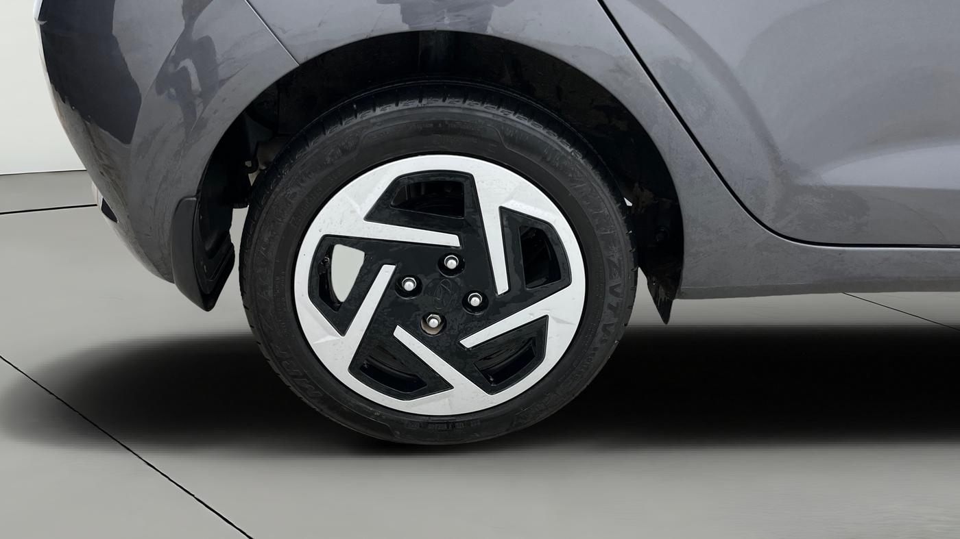 2024 Hyundai GRAND I10 NIOS SPORTZ 1.2 KAPPA VTVT CNG, CNG, Manual, 3,510 km, Right Rear Wheel