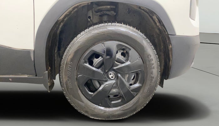 2023 Tata PUNCH ADVENTURE MT, Petrol, Manual, 18,174 km, Right Front Wheel