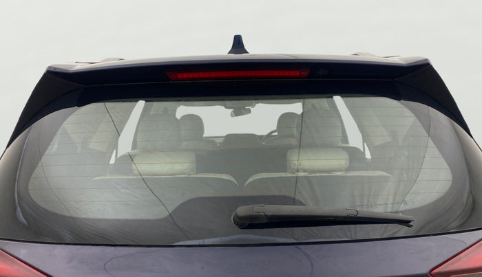 2022 Mahindra XUV700 AX 7 LUXURY D AWD AT 7 STR, Diesel, Automatic, 1,29,475 km, Rear Windshield