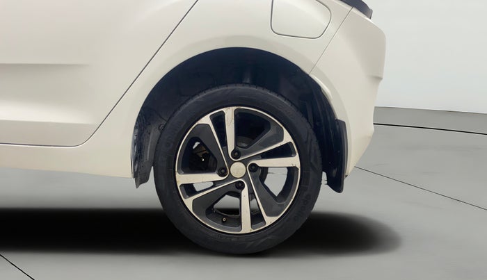 2020 Tata ALTROZ XZ PETROL, Petrol, Manual, 99,716 km, Left Rear Wheel