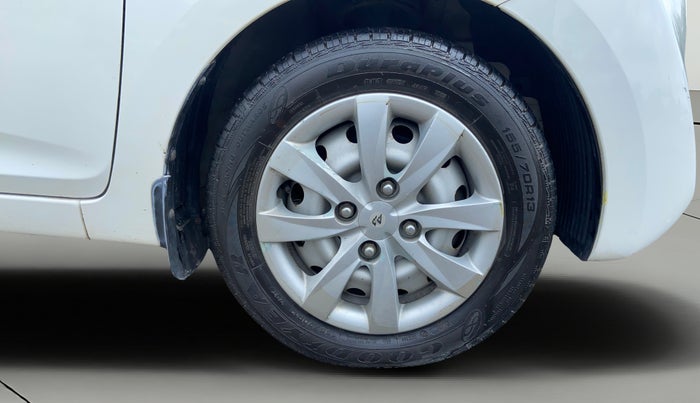 2018 Hyundai Eon ERA +, Petrol, Manual, 16,567 km, Right Front Wheel