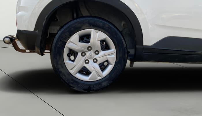 2021 Hyundai VENUE S 1.2, Petrol, Manual, 28,483 km, Right Rear Wheel
