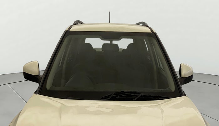 2019 Mahindra XUV300 W6 1.2 PETROL, Petrol, Manual, 41,558 km, Front Windshield