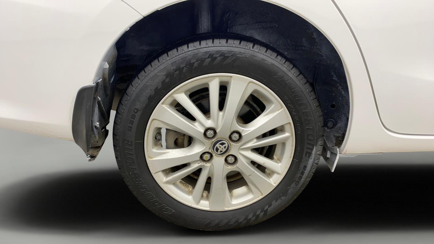 2018 Toyota YARIS VX CVT, Petrol, Automatic, 77,980 km, Right Rear Wheel
