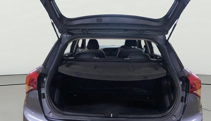 2016 Hyundai Elite i20 SPORTZ 1.2, Petrol, Manual, 61,356 km, Boot Open Zoomed View