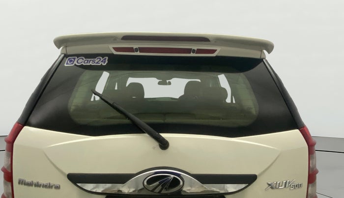 2016 Mahindra XUV500 W8, Diesel, Manual, 1,23,899 km, Rear Windshield