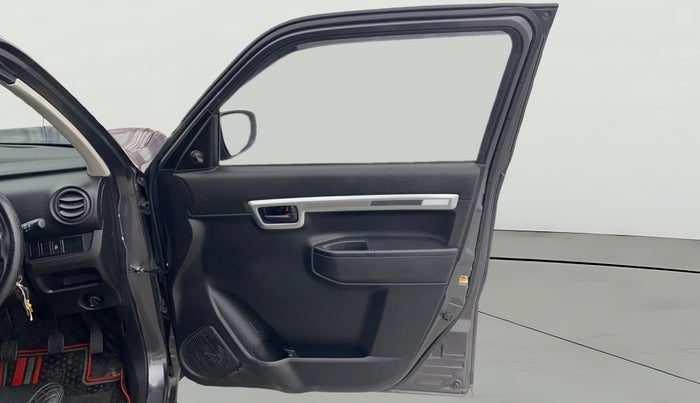 2023 Maruti S PRESSO VXI, Petrol, Manual, 30,818 km, RHS Front Door